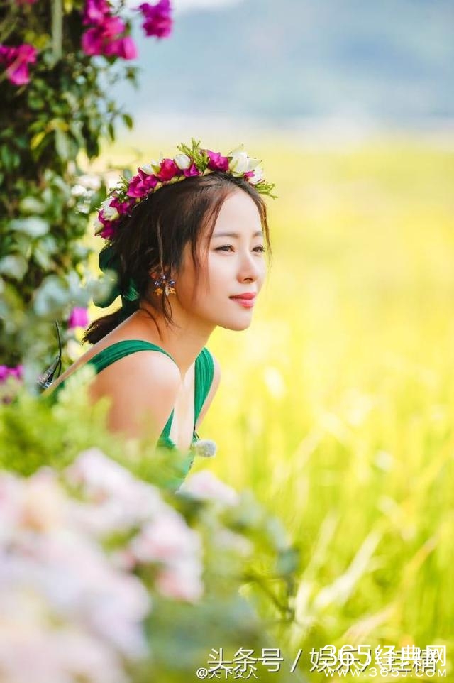 江一燕小肚脐俏皮上镜成亮点 网友:不经意间发现了你的秘密了