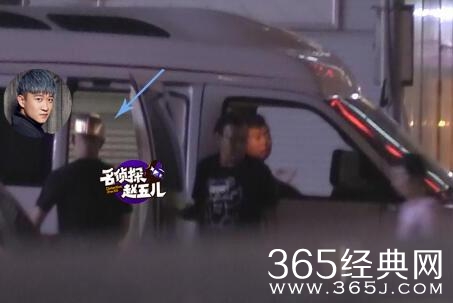 曹云金懒理撕X风波  忙拍戏应酬恭敬送导演