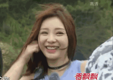 柳岩出道全靠胸？但一只手的照片却让人看的心酸