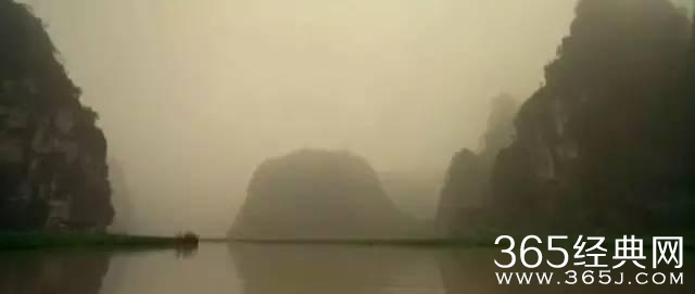 这部影片有内地最美的肉体，一眼难忘的长腿，蒸腾湿润的情欲..