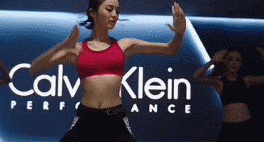 小花里跳舞最好的是刘诗诗、胖迪，舞姿最蠢萌的居然是赵丽颖