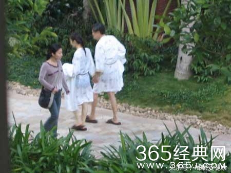 杨振宁曾说：翁帆是美女，我不介意她再嫁给别的男人。