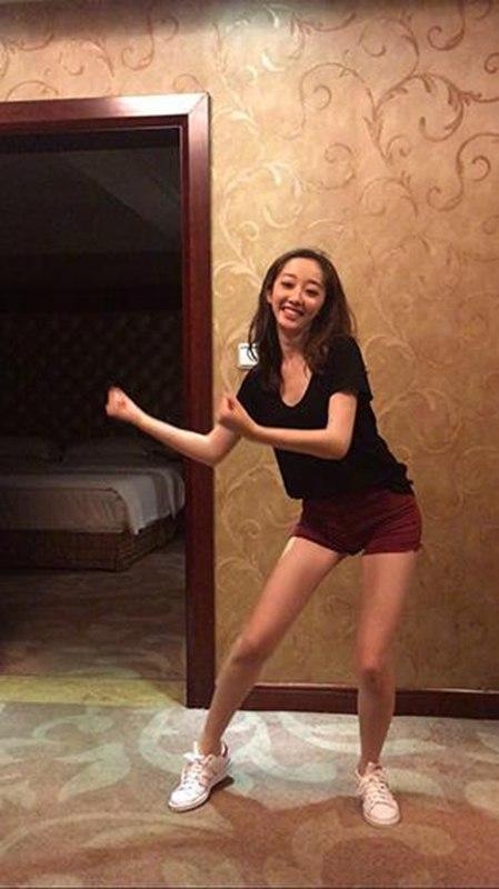 小花里跳舞最好的是刘诗诗、胖迪，舞姿最蠢萌的居然是赵丽颖