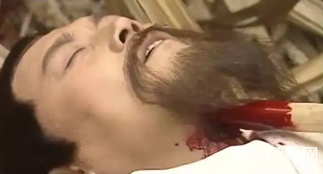 只要被他看上一眼,绝对是一辈子的童年阴影!