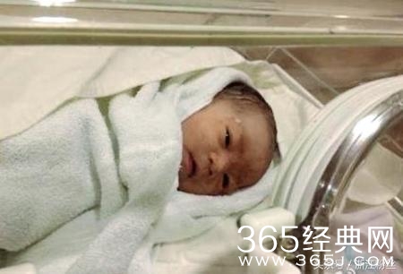 55岁刘德华4岁女儿最新近照曝光 为了老婆女儿从此拒拍吻戏