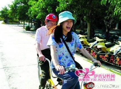 杨振宁曾说：翁帆是美女，我不介意她再嫁给别的男人。