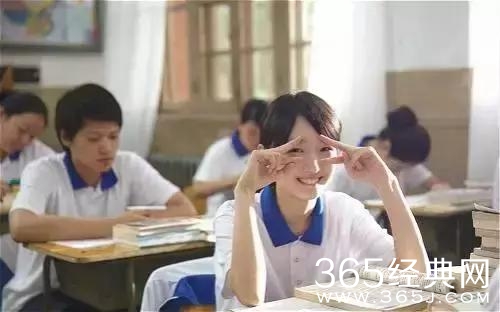 电影精灵，电视剧弱智，周冬雨也有小荧屏不适症？