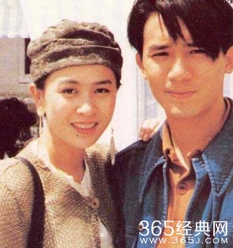 15岁辍学打工，红过周星驰演技超刘德华，8次得影帝，今仍拍戏