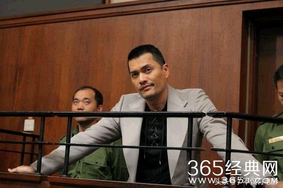 港片里面的黑帮老大，最后一个还是逗逼