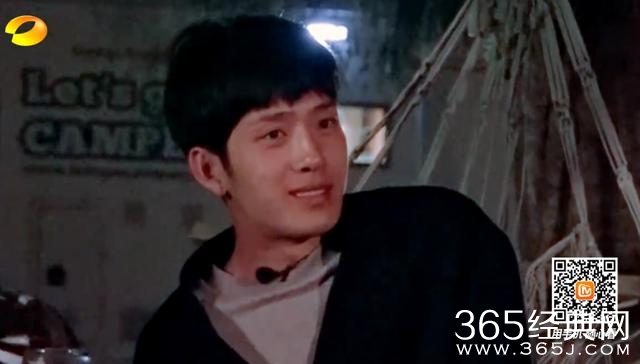 郑爽弱弱问了许晴一句，许晴仗资格老，回答让郑爽压根下不了台！