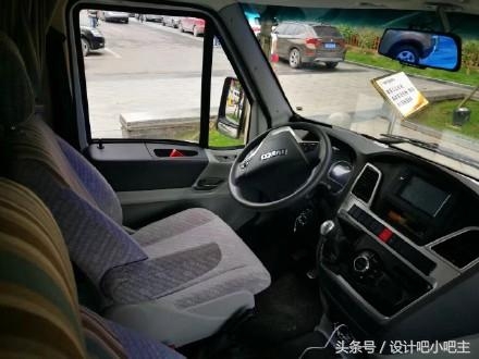 郑爽房车遭粉丝围观拍照     网友：女神的座驾真壕啊