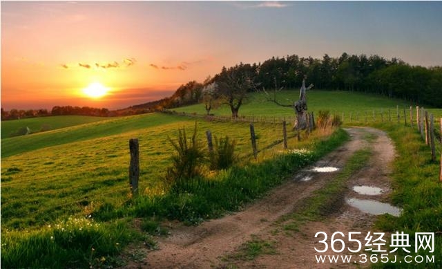 路上迷茫的你，不妨停下脚步，回头看看