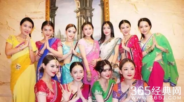 15岁学戏曲，曾和杨幂姐妹情深，今成赵丽颖的首位闺蜜，长这样