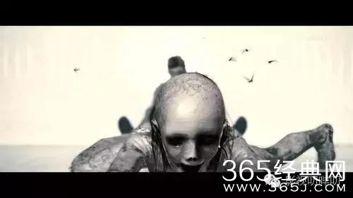 最近刷暴朋友圈的《釜山行》，那些细节你get到了吗？