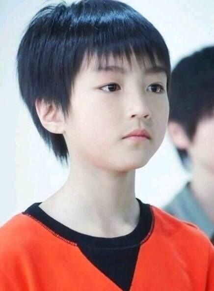 王俊凯的首部偶像剧 居然是跟她演情侣