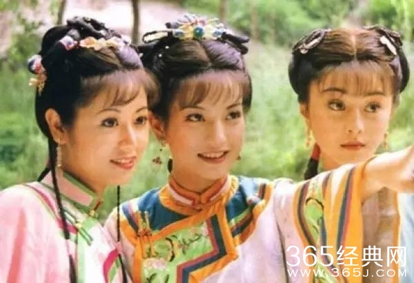 两句话来概括今年暑假档电视剧： 别低头，假发会掉，别流泪，美瞳会爆