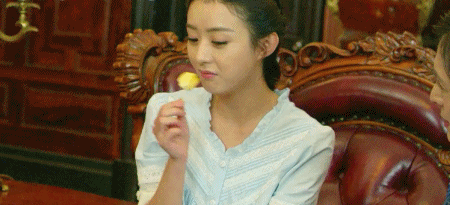 《胭脂》剧组好用心 连赵丽颖脚小的梗都用上了 好评！