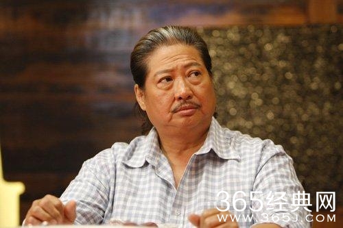 周星驰与洪金宝结怨，袁和平说出了问题所在