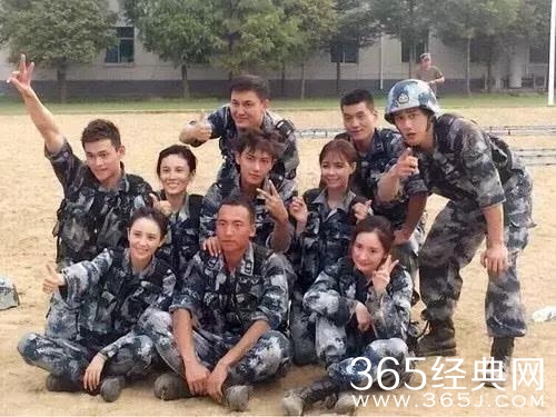 卸妆大挑战！杨幂赵丽颖告诉你什么叫真正好看的素颜