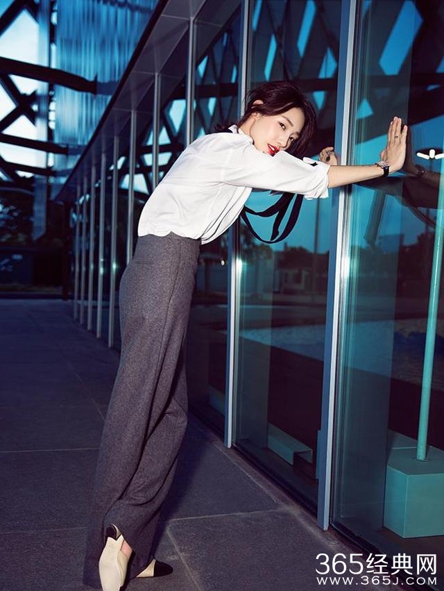 同样是裤装，刘雯 郑爽 杨幂满屏帅气，王菲更是霸气侧漏！