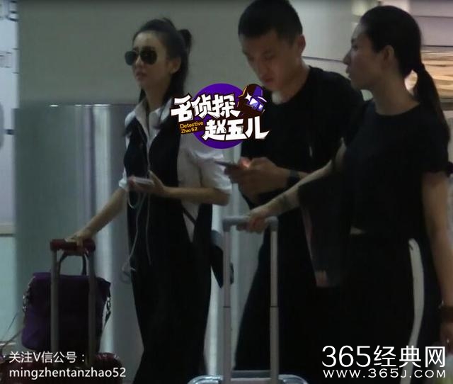 佟丽娅女汉子娇惯男助理 心急回家想抱娃