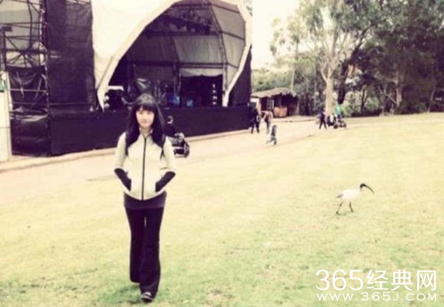 你看过当红小花们的中学照片吗？除了郑爽基本都是校花级别！