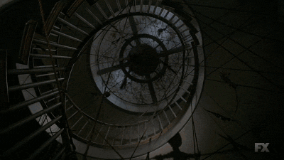 豆瓣8.3，这部史上最重口恐怖美剧，一回归就吓到我肝颤