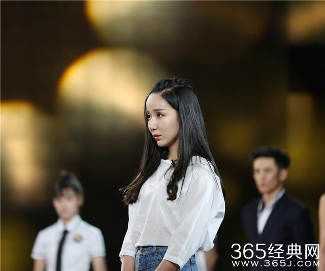 娄艺潇再进公寓 湖南卫视《一年级》搭档陈建斌