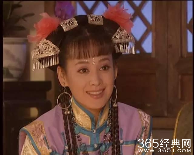 两句话来概括今年暑假档电视剧： 别低头，假发会掉，别流泪，美瞳会爆