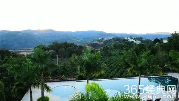 主题庄园创造6个国家级发展典范？ 马云和李连杰慕名前来考察