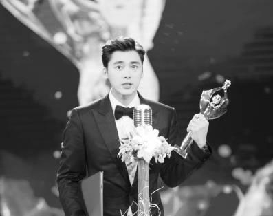 《麻雀》高分直降，你以为是因为谁