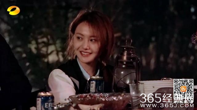 郑爽弱弱问了许晴一句，许晴仗资格老，回答让郑爽压根下不了台！