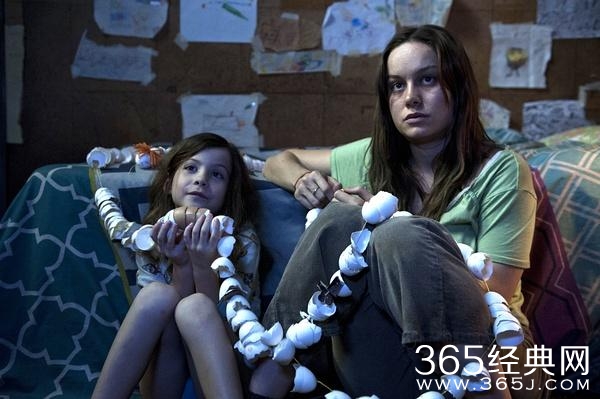 这9部看着让人压抑的“禁室囚禁”电影！