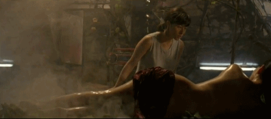 这部影片有内地最美的肉体，一眼难忘的长腿，蒸腾湿润的情欲..