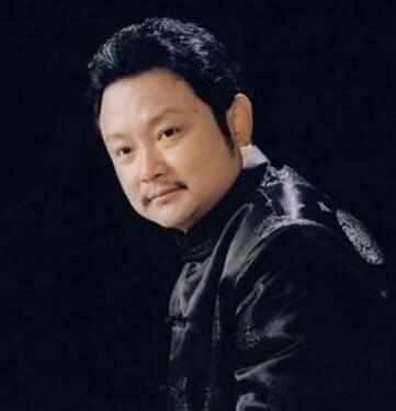 53岁红楼梦贾宝玉扮演者欧阳奋强的婚姻生活