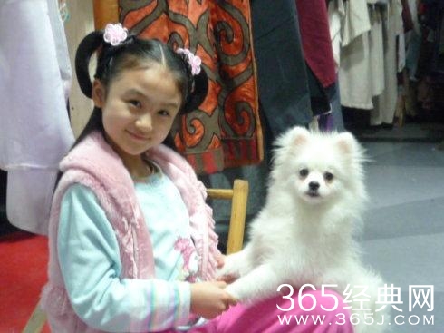 4岁出道的她颜值赛林妙可 演赵丽颖徒弟却被喷长残 如今成学霸