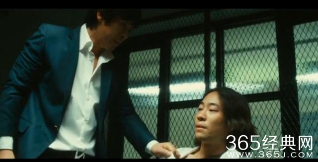 姐姐遭富二代“轮奸”，羞愤自杀！弟弟复仇：“血债血尝”！