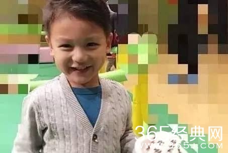 黄多多长成大美女 妹妹曝光好可爱，森碟的弟弟也炒鸡帅！明星二胎宝宝们你们是复制粘贴的啊？