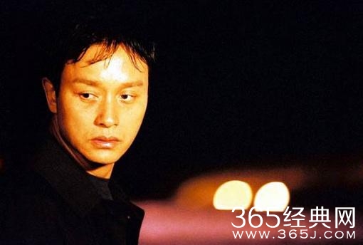 没骗你,看了这么多的电影,这部真的不适合晚上看!