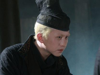 邓超为何37岁就一头白发？真实原因曝光令人心酸不已！