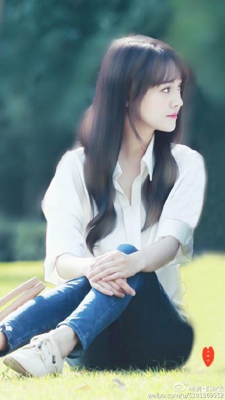 郑爽新一波手绘福利照，美目流转，和杨洋简直是绝配