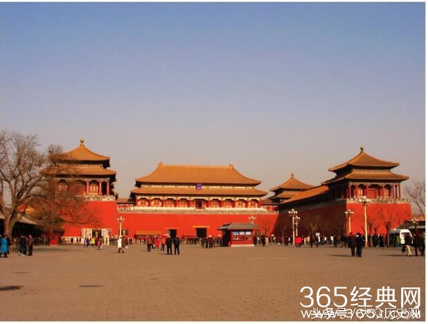 历史告诉你，电视剧中的“推出午门斩首”实际上是传言