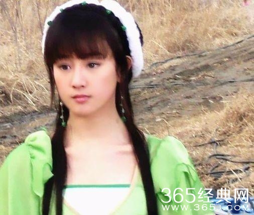 同样是饰演碧瑶，赵丽颖可爱，张檬更具灵气