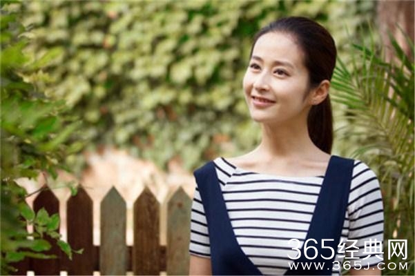 继郑爽之后颖儿暴瘦成排骨精，瘦成这样真心不好看！