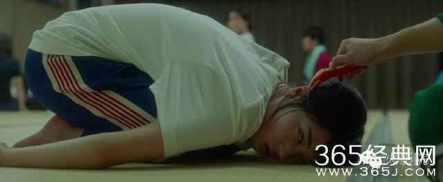 拜托别再找老腊肉演高中生了！校园青春片就该找嫩嫩哒95后去演