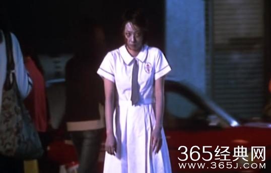 没骗你,看了这么多的电影,这部真的不适合晚上看!