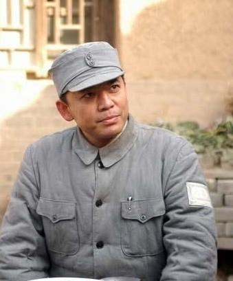 《亮剑》两大主角，团长李幼斌无经典作品，政委沦为三线演员。