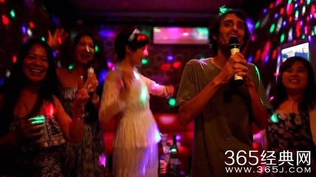 欧阳娜娜被华仔和黄晓明“左右护法”，这次是否能演技进步呢