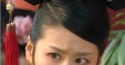从发饰和眼睛你能认出《甄嬛传》中几个女演员，最后一个有点难。