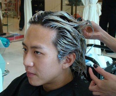 邓超为何37岁就一头白发？真实原因曝光令人心酸不已！